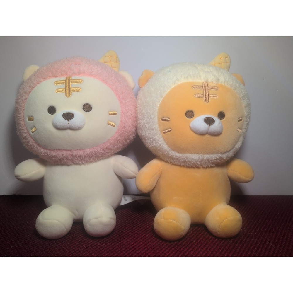 Miniso Mini Family Valentine's Day Sitting Tiger Plush Lot Of 2 Ice Cream